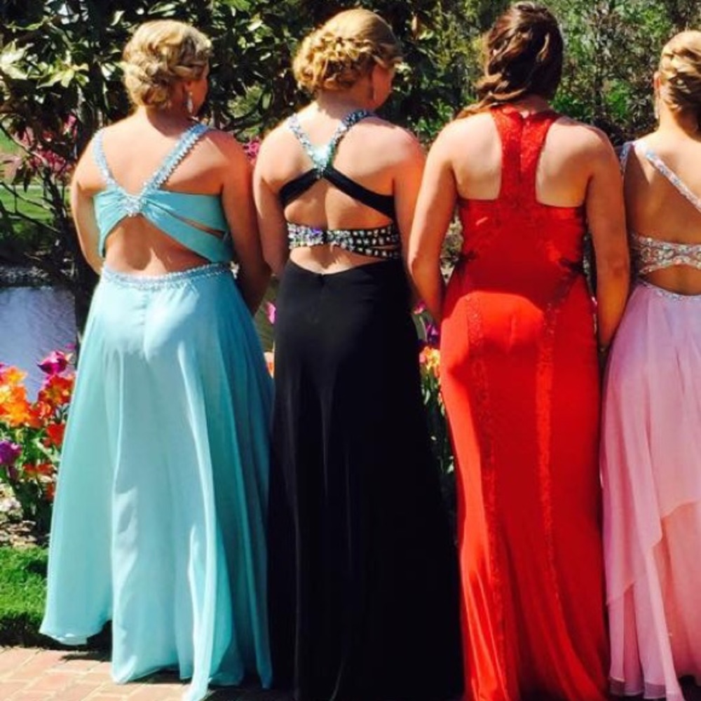 Prom Dress - Picture 4 of 6